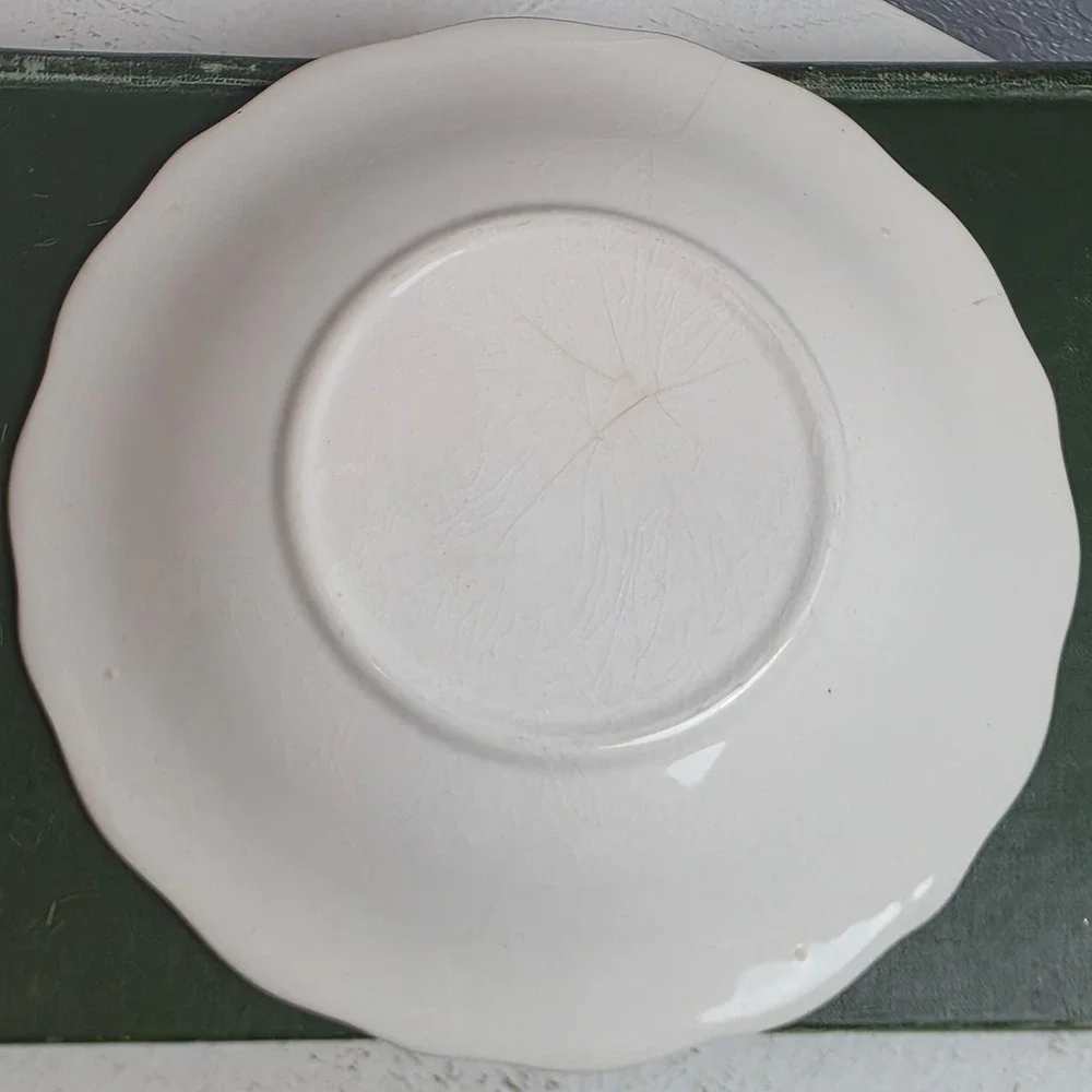 Vintage Cream Ceramic Embossed Floral Creamer and Saucer Set Scalloped Footed‎